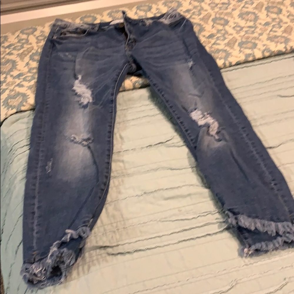 KanCan Distressed Jeans